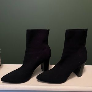 Classic booties , sock like fit